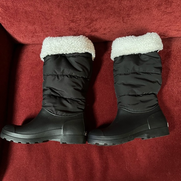 EUC. Dirty Laundry quilted boots. - Picture 2 of 13